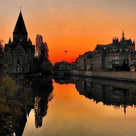 Au Fil De L'eau Metz